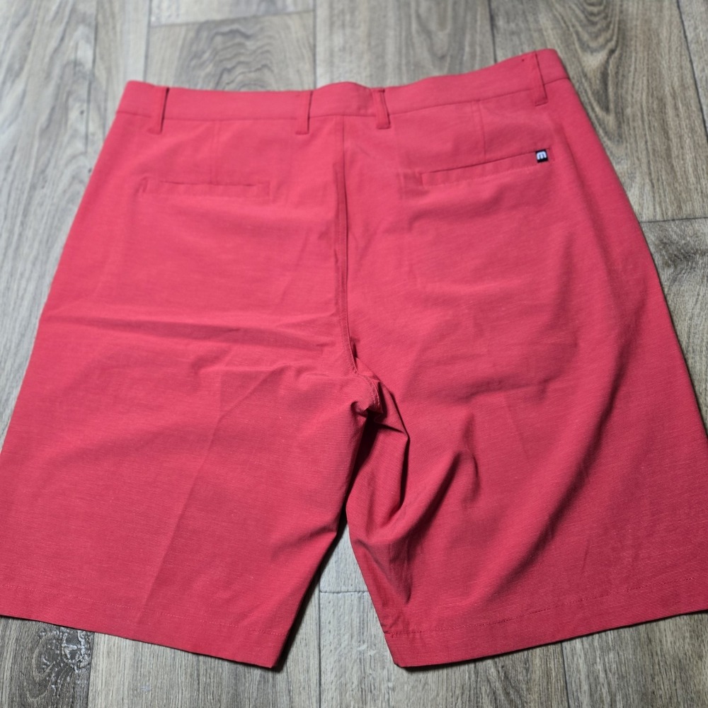 Travis Mathew Red Golf Active Shorts Mens 38 (Measured 39) 10" Inseam - Picture 6 of 8